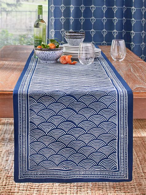 navy blue table runner pattern.